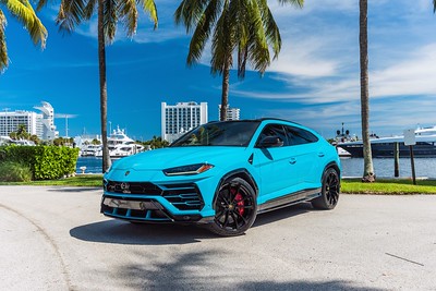 Miami Blue Lamborghini Urus