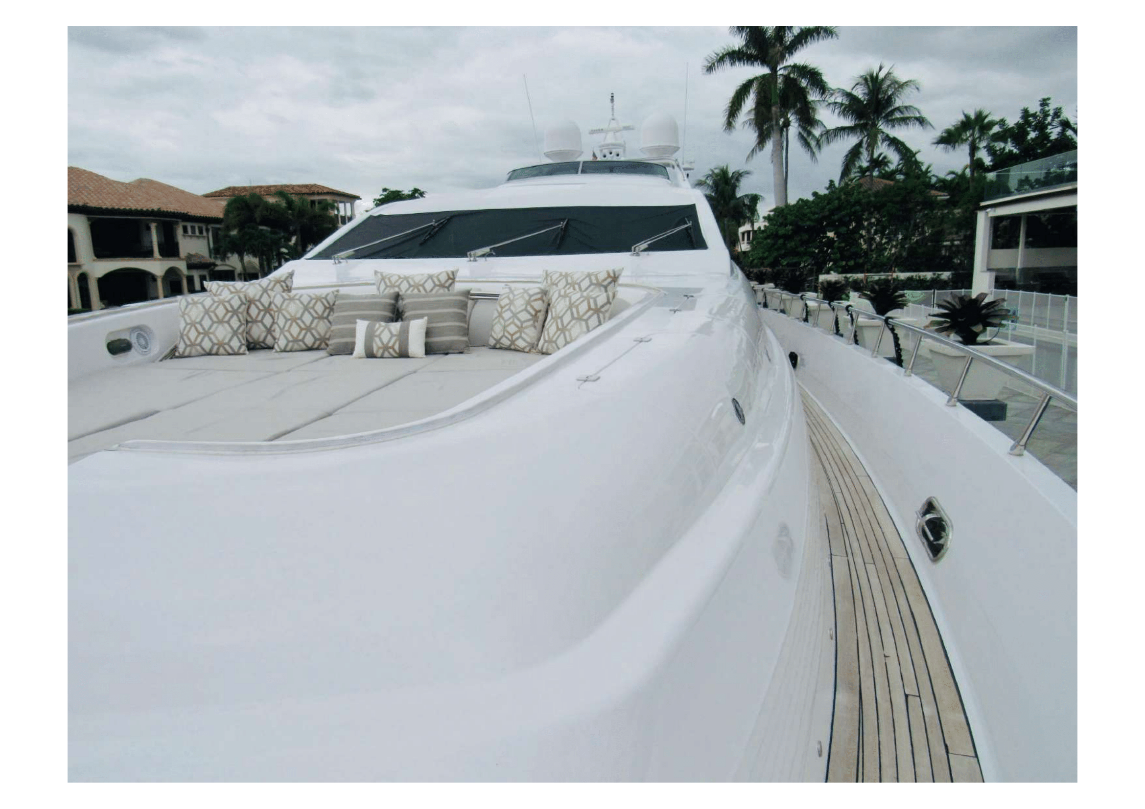 105' Leopard Flybridge - Yacht