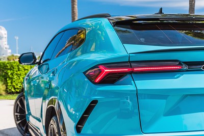 Miami Blue Lamborghini Urus