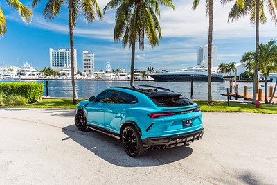 Miami Blue Lamborghini Urus