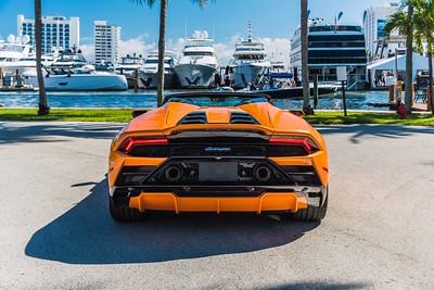 Orange Huracan Spyder Evo