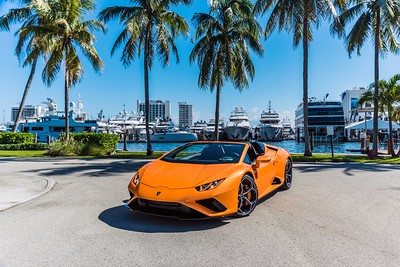 Orange Huracan Spyder Evo