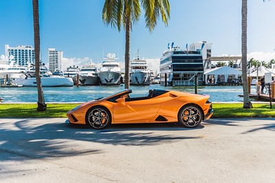 Orange Huracan Spyder Evo