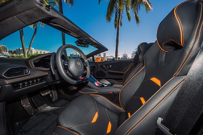 Orange Huracan Spyder Evo