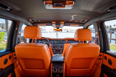 Rolls Royce Cullinan Black on Orange