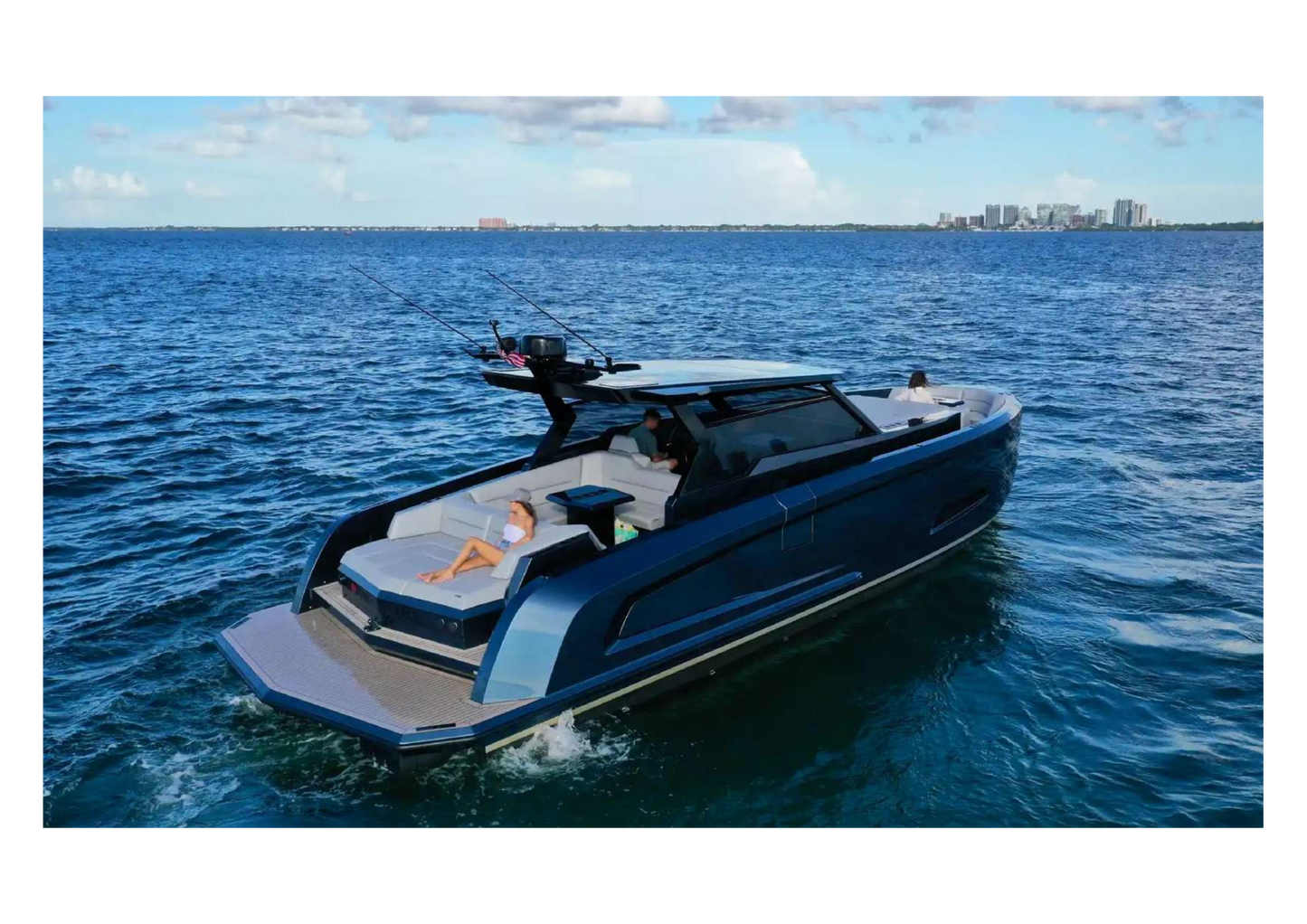 45' Vanquish - Yacht