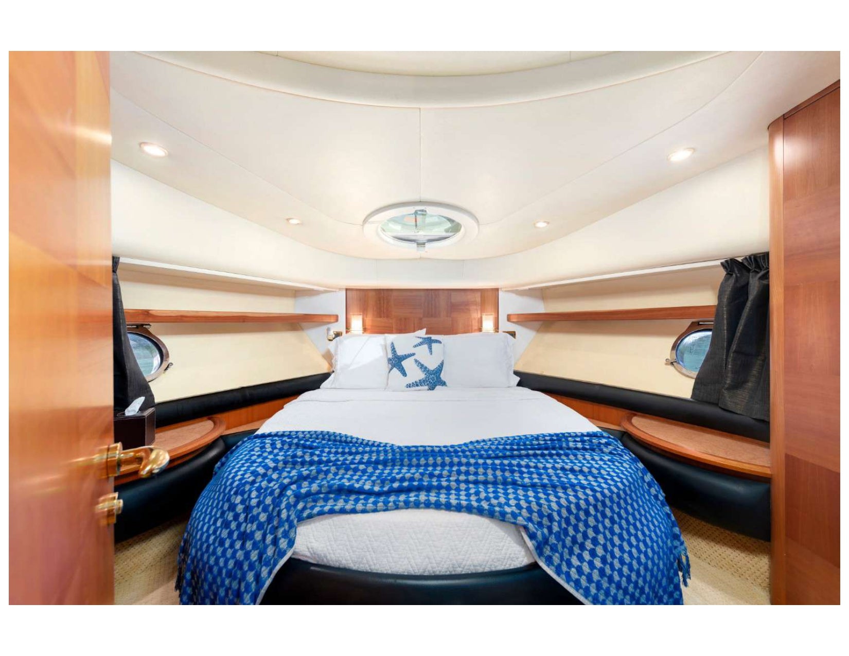 55’ Azimut Flybridge - Yachts