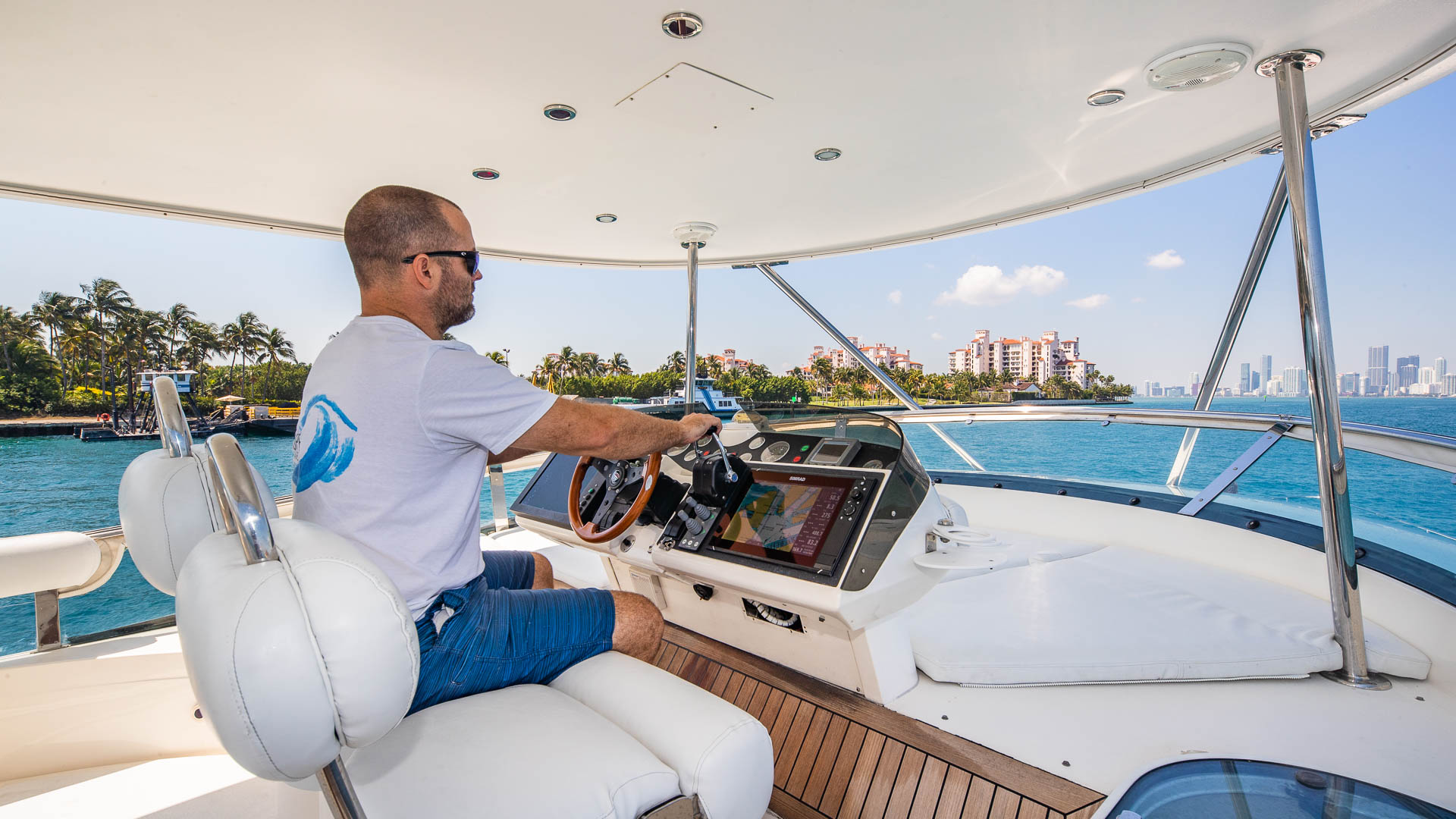 Fairline 64