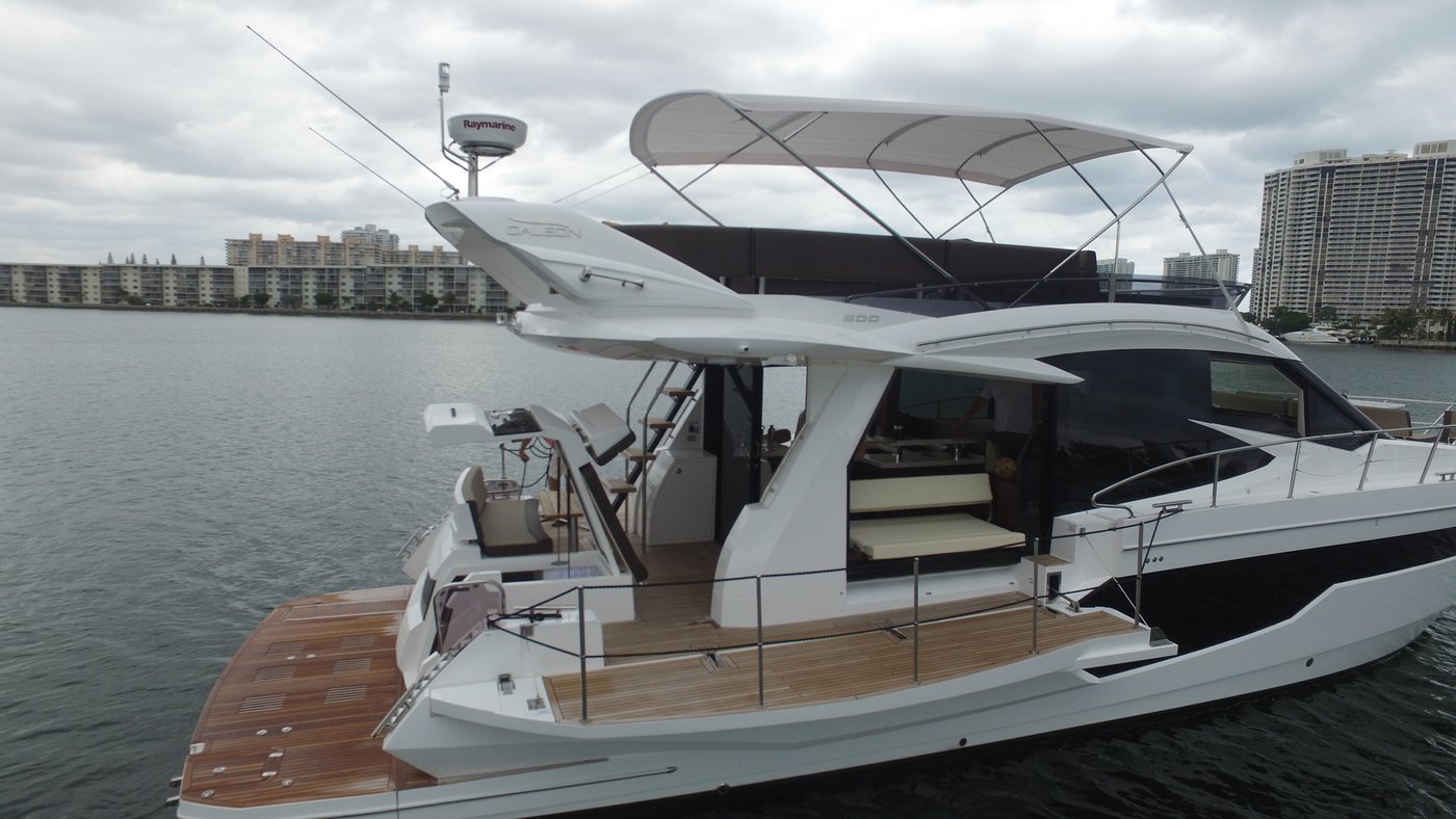 Galeon 500