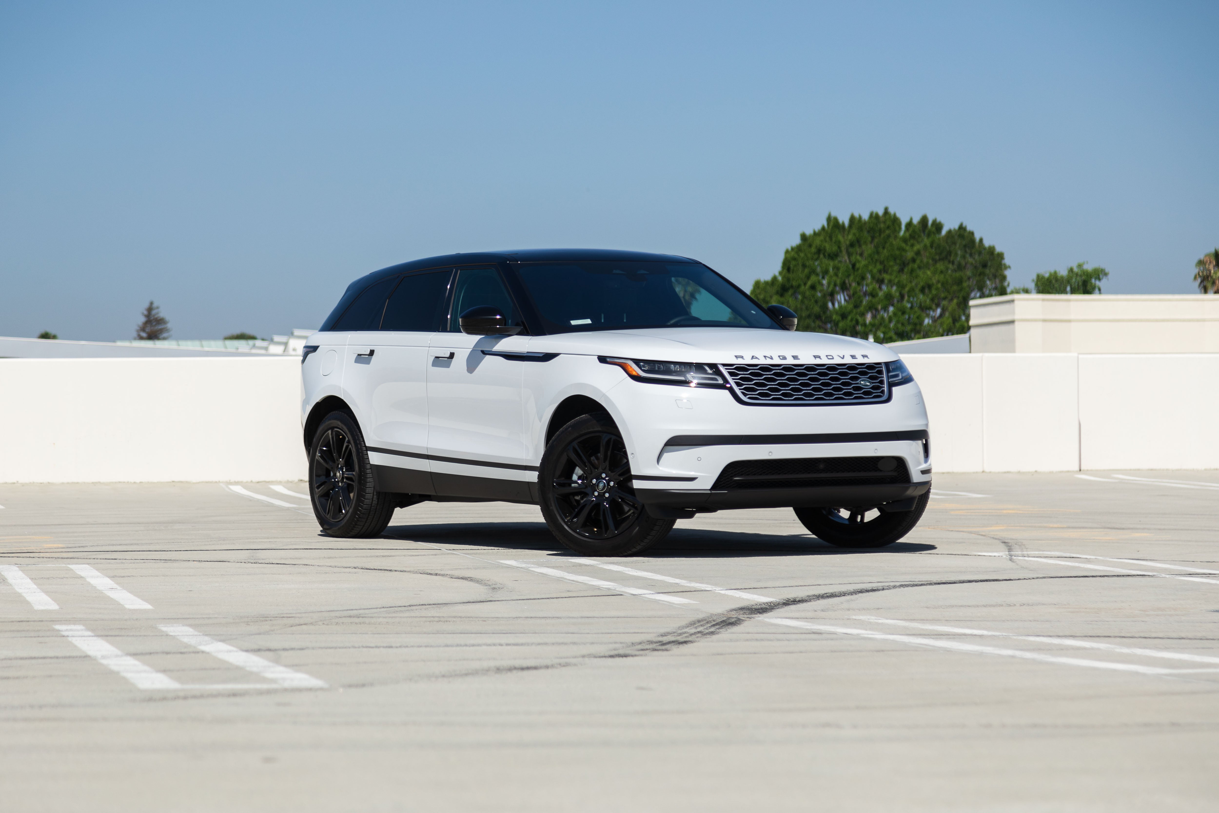 Range Rover White Velar