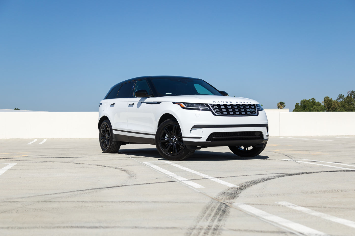 Range Rover White Velar