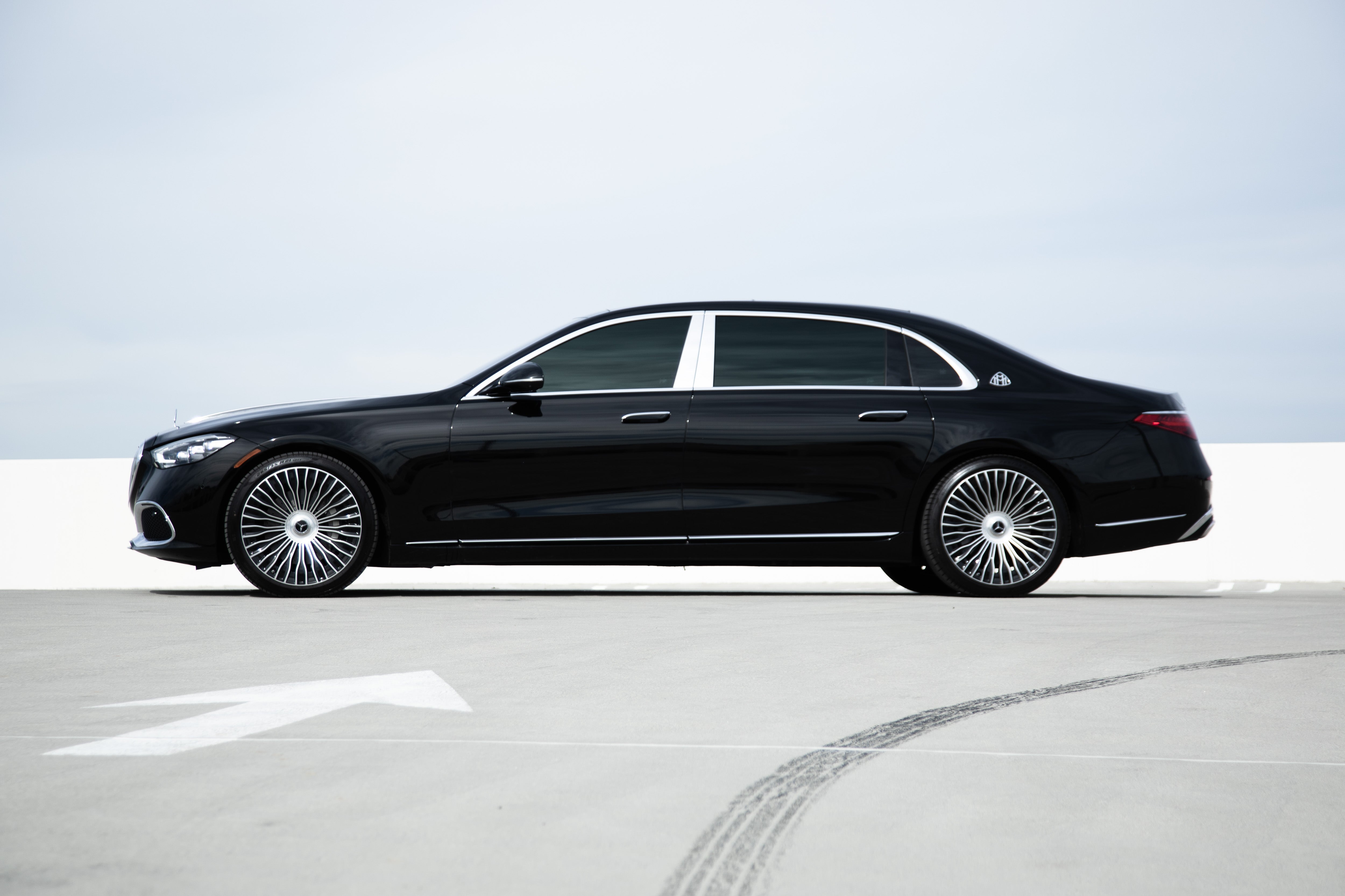 Mercedes Black Maybach