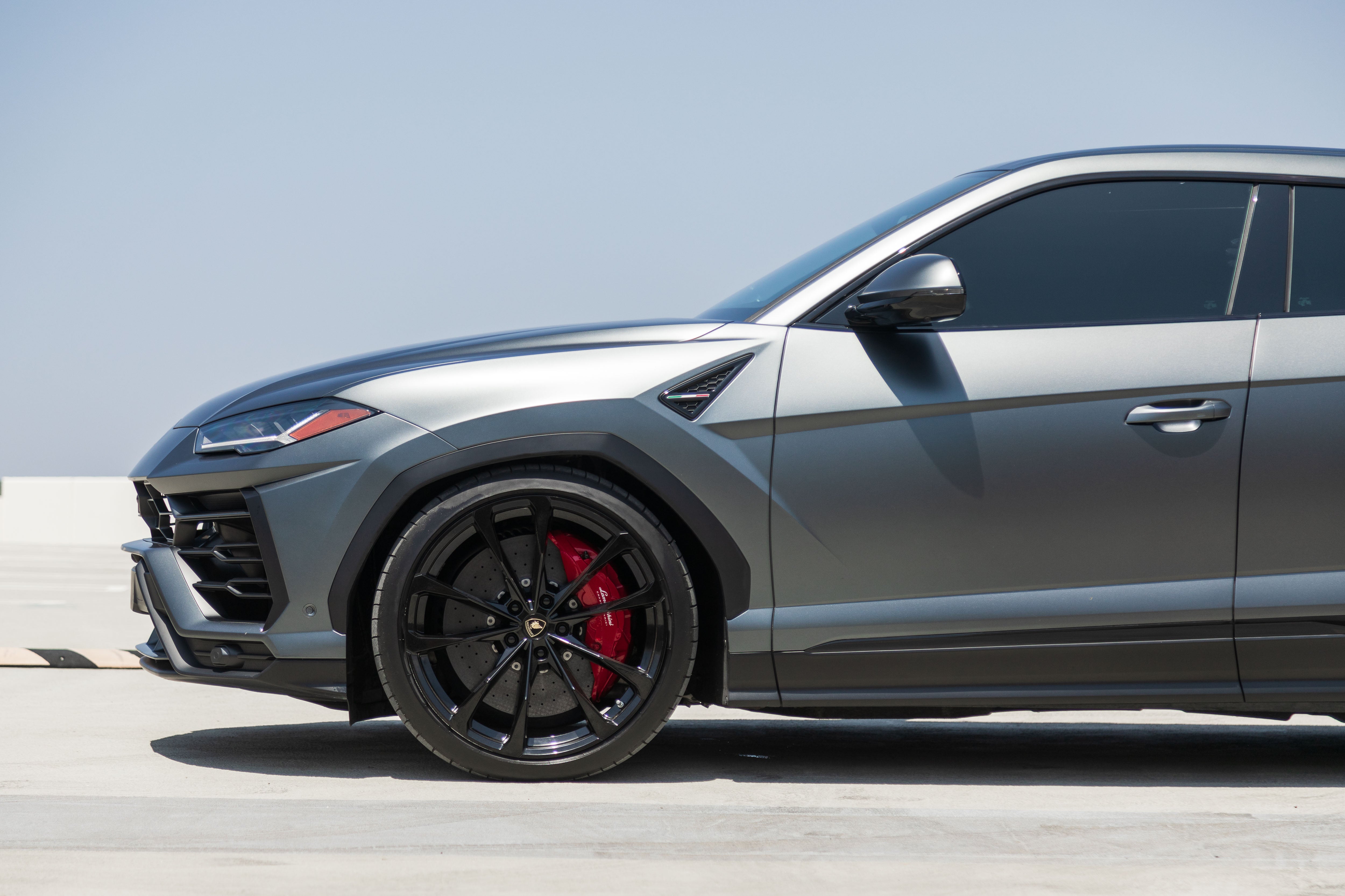 Satin Lamborghini Urus