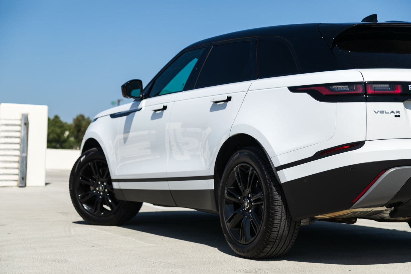 Range Rover White Velar