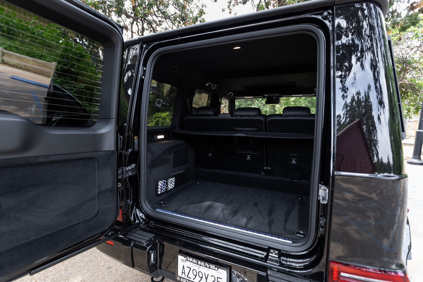 Mercedes-Benz  Black G Wagon