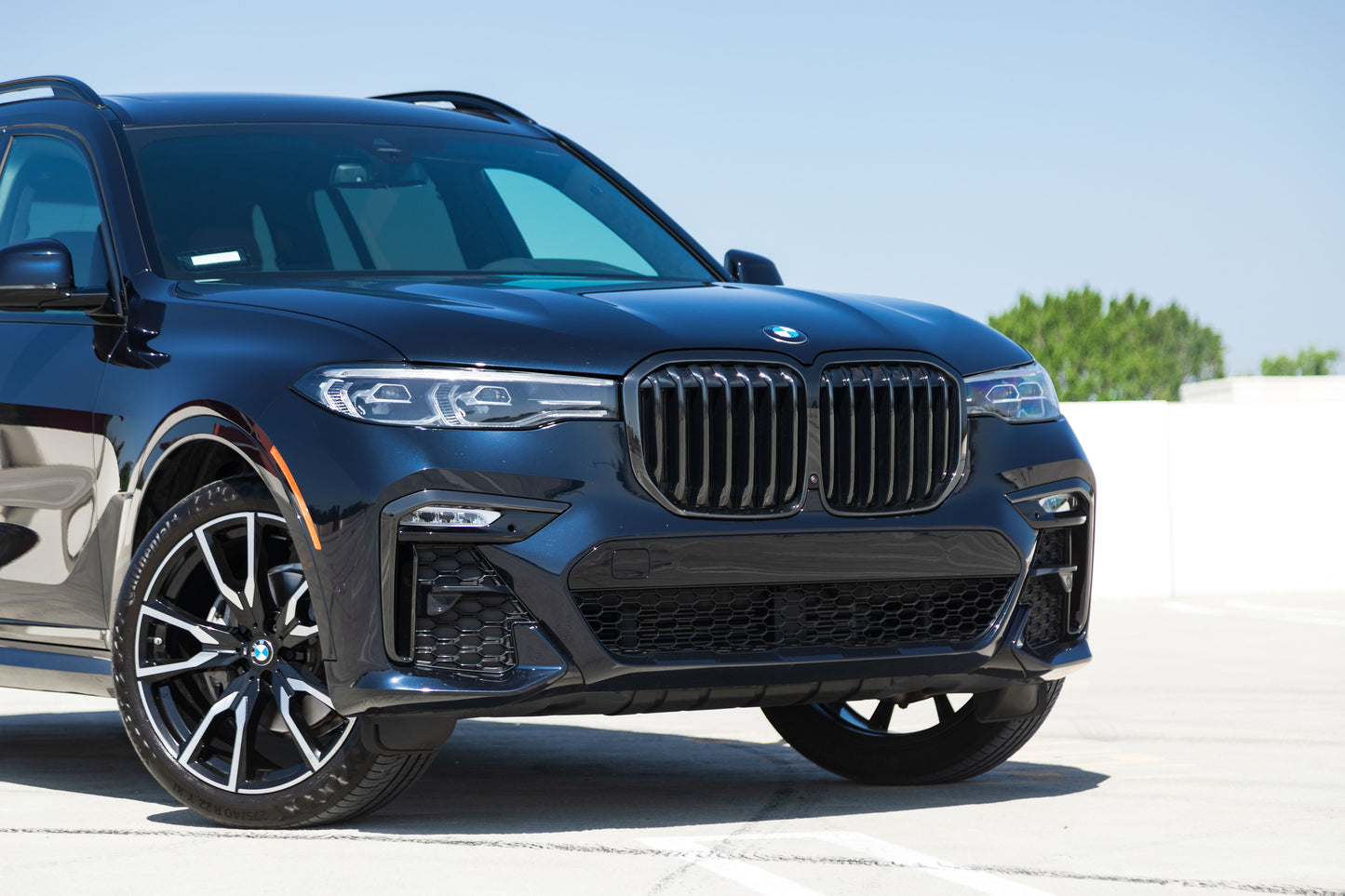 BMW Blue X7