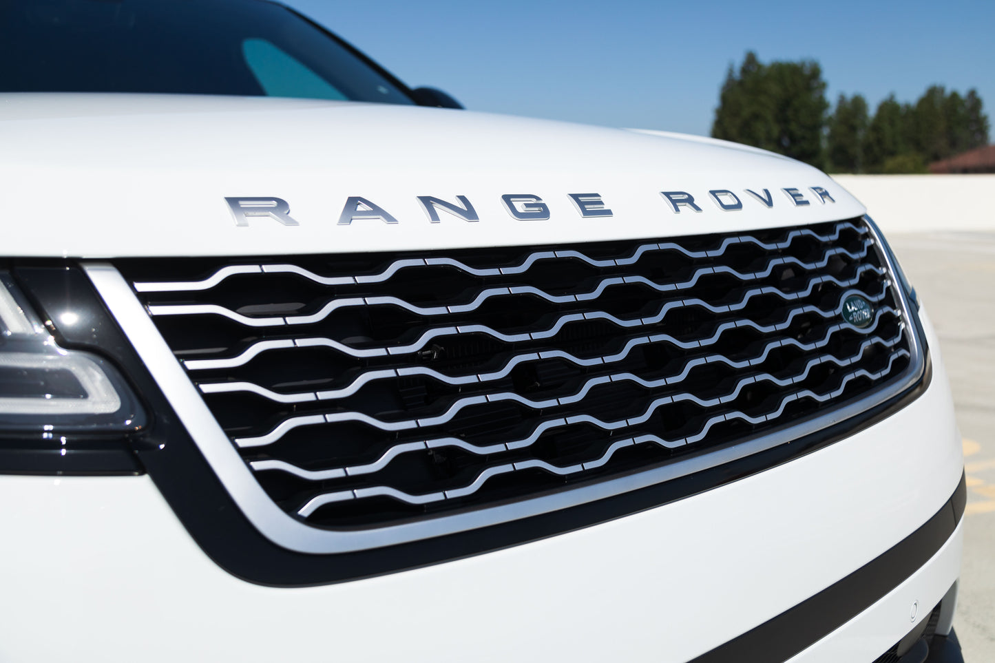 Range Rover White Velar