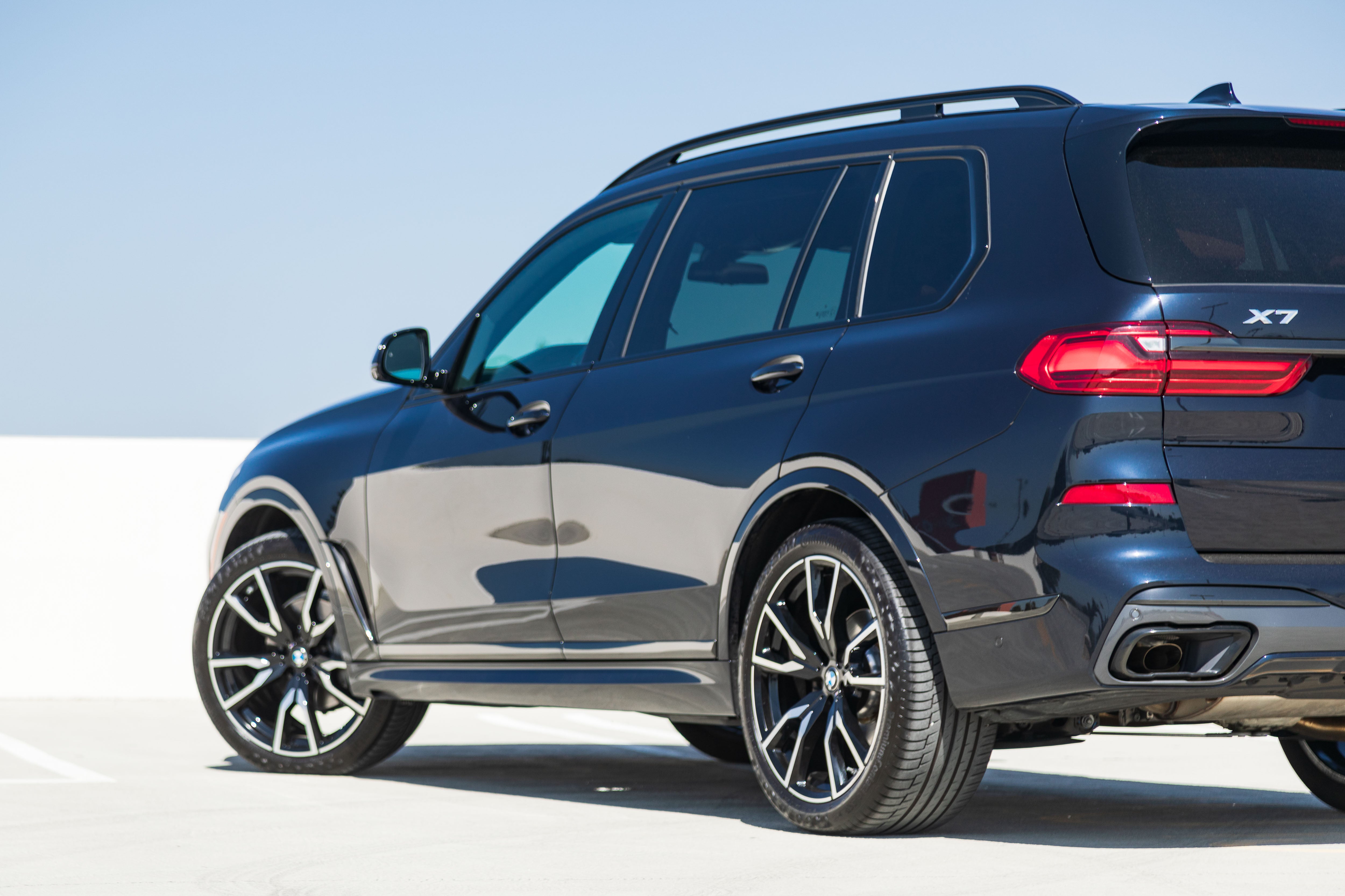 BMW Blue X7