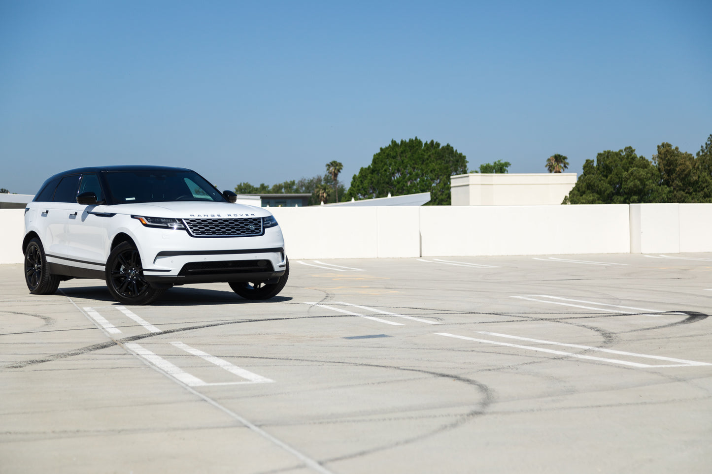 Range Rover White Velar