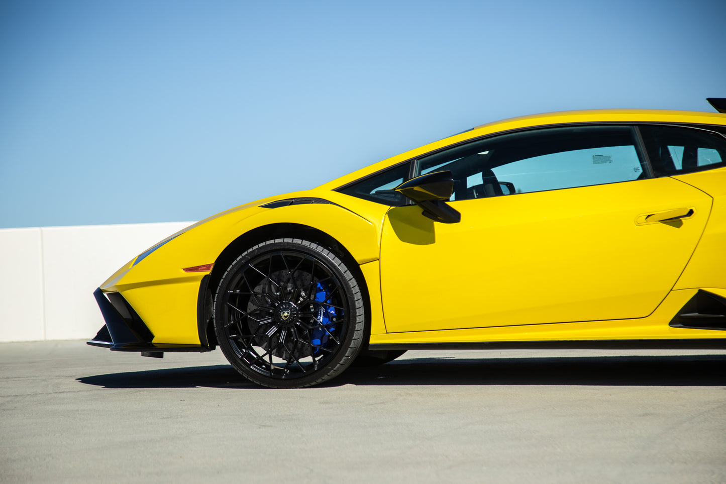 Lamborghini Yellow STO