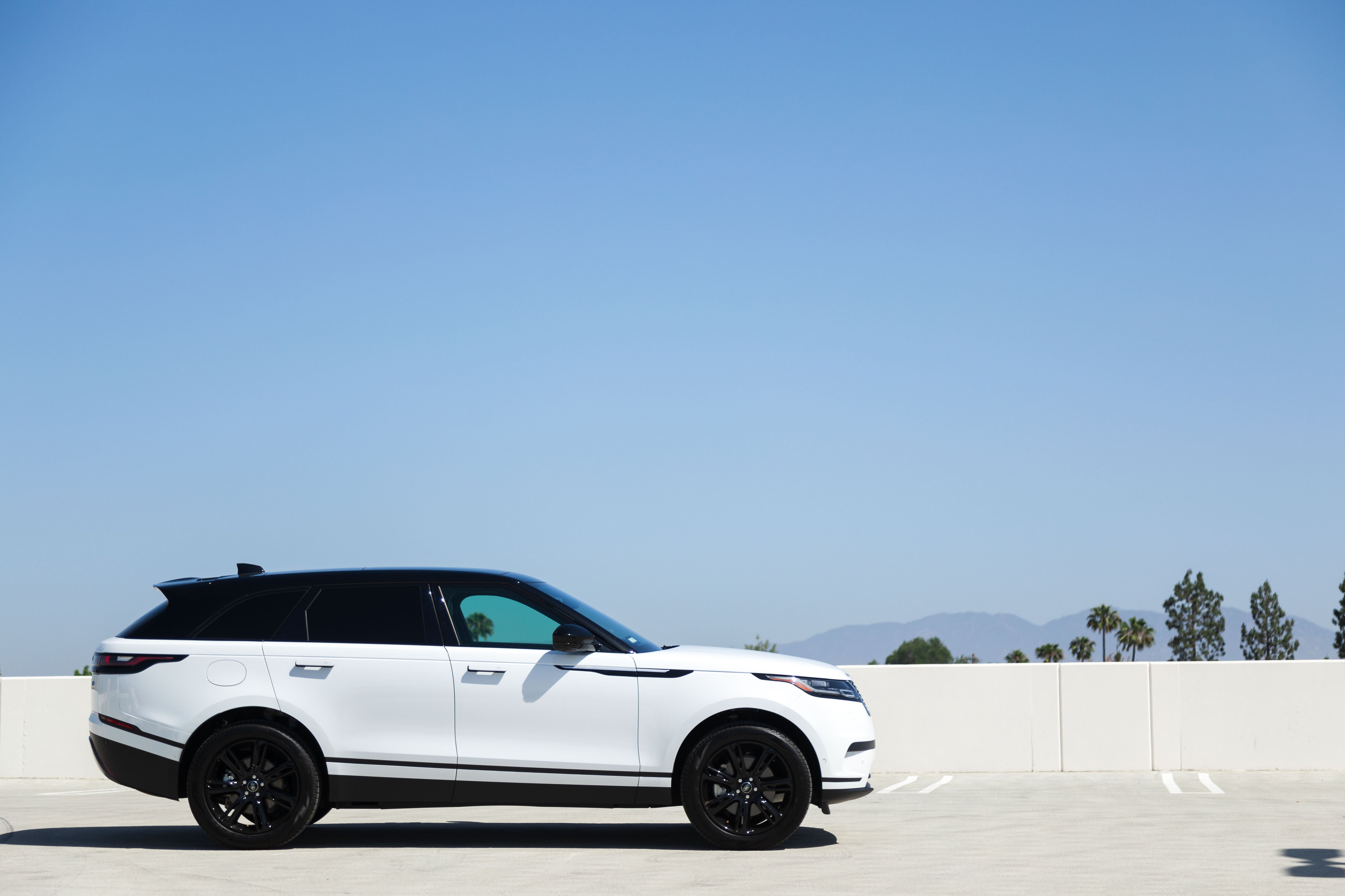 Range Rover White Velar