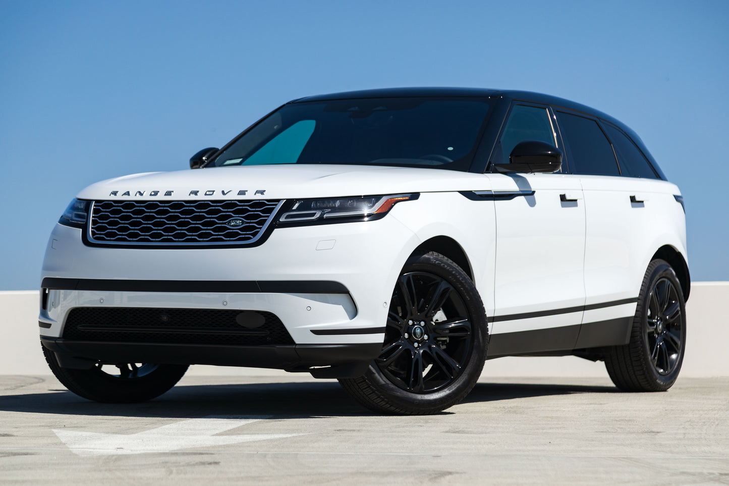 Range Rover White Velar