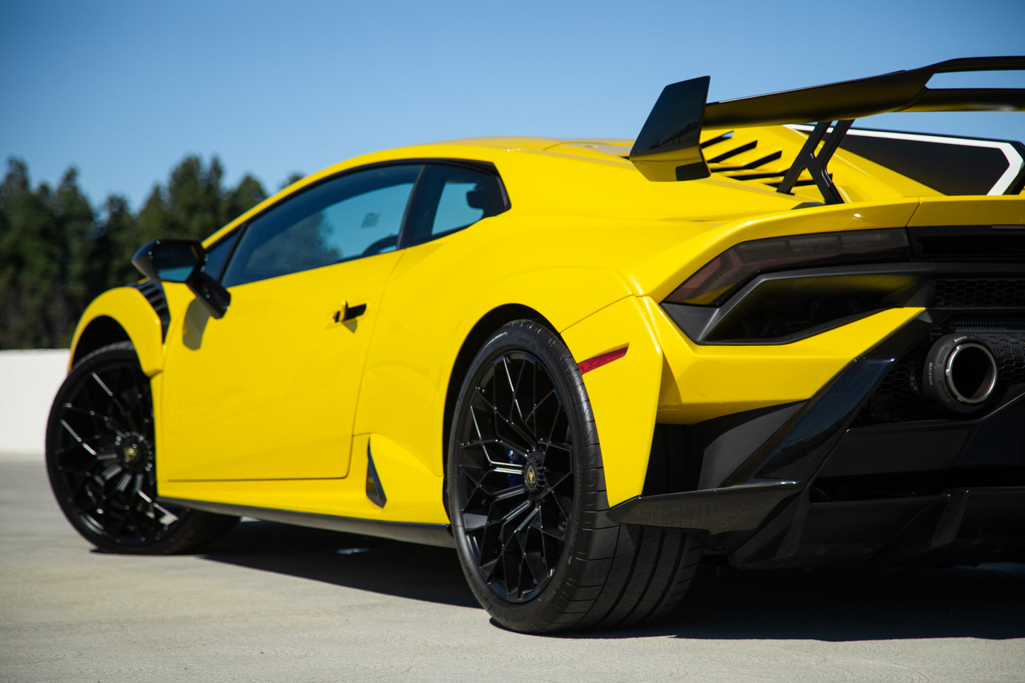 Lamborghini Yellow STO