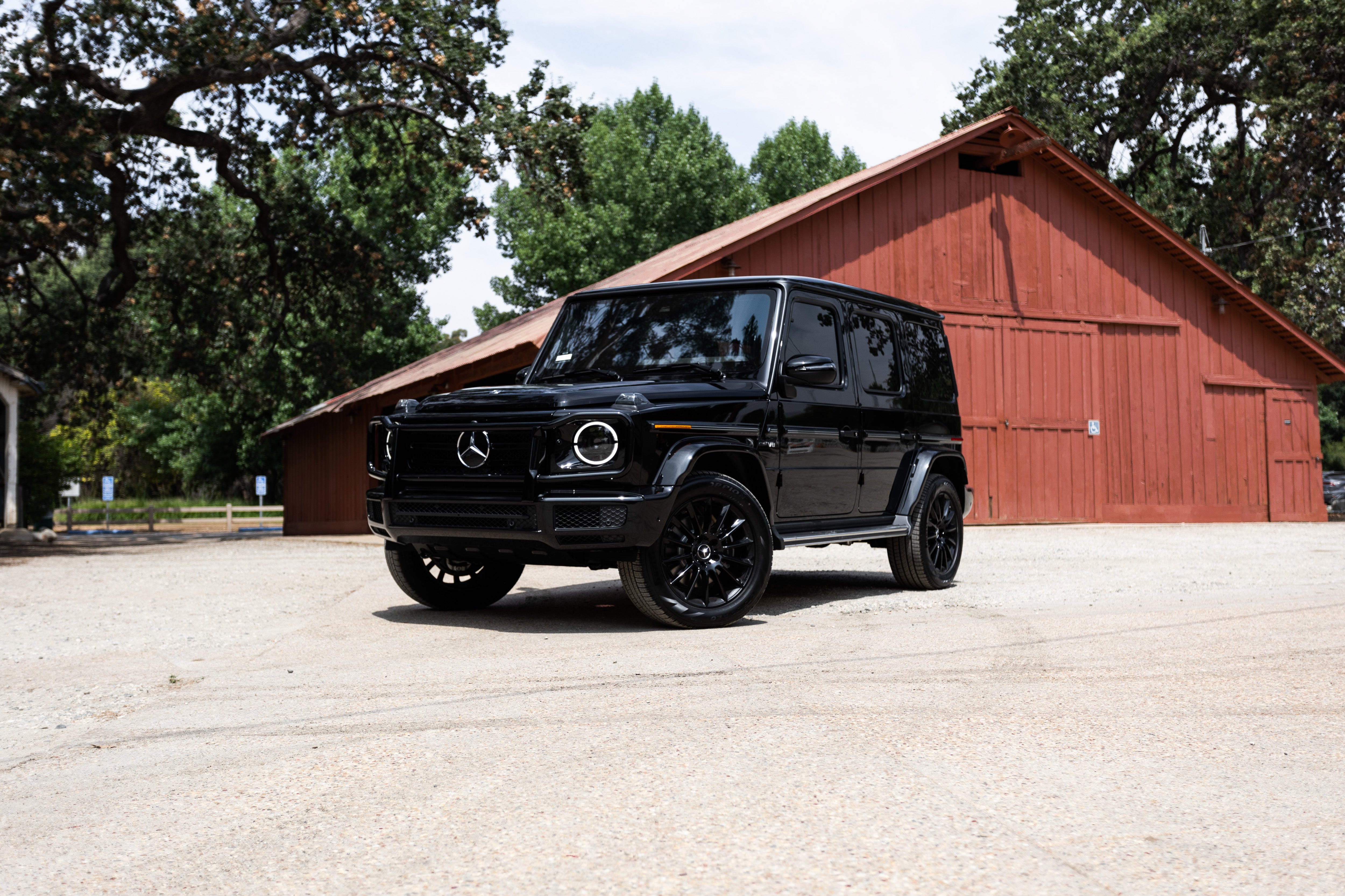 Mercedes-Benz  Black G Wagon