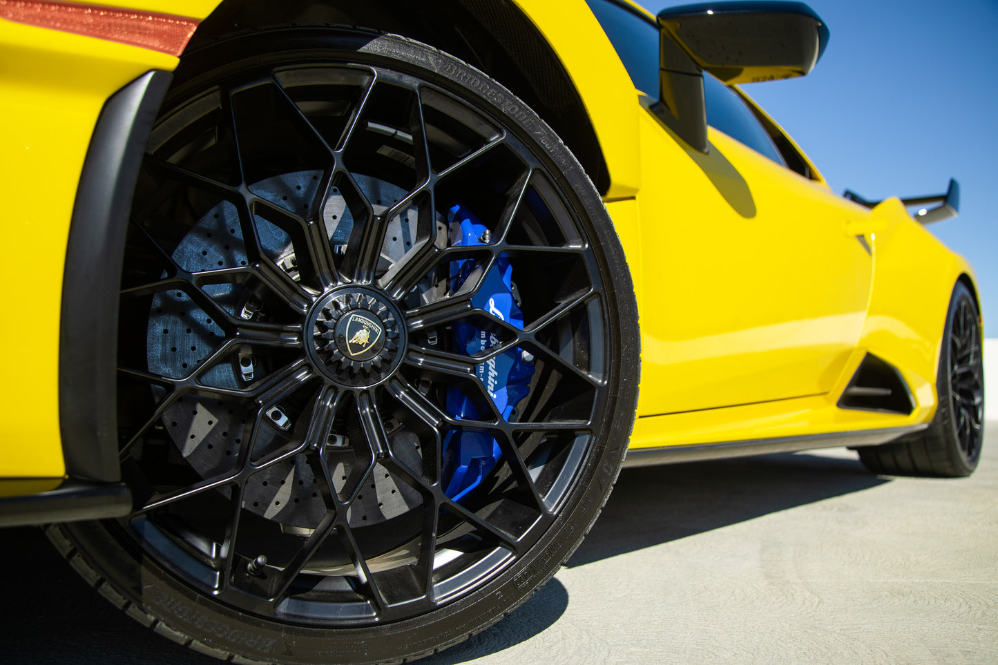 Lamborghini Yellow STO