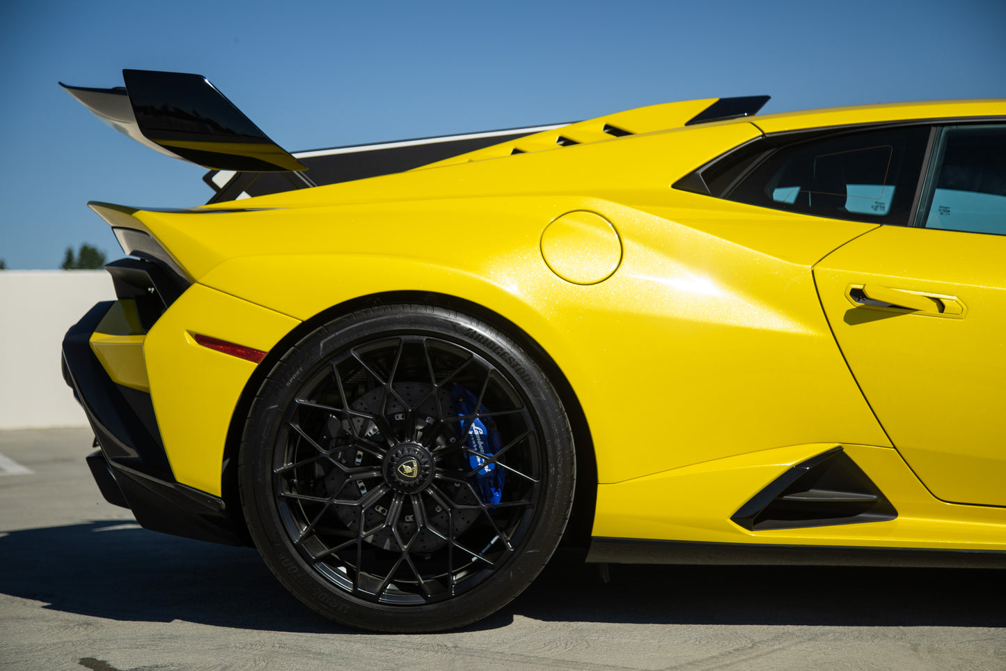 Lamborghini Yellow STO