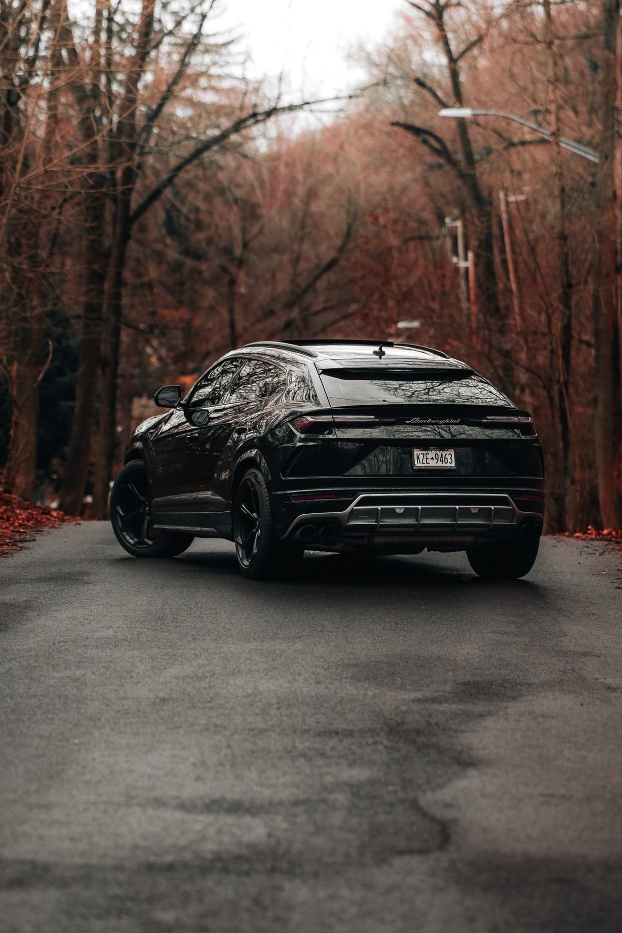 LAMBORGHINI URUS/ BLACK