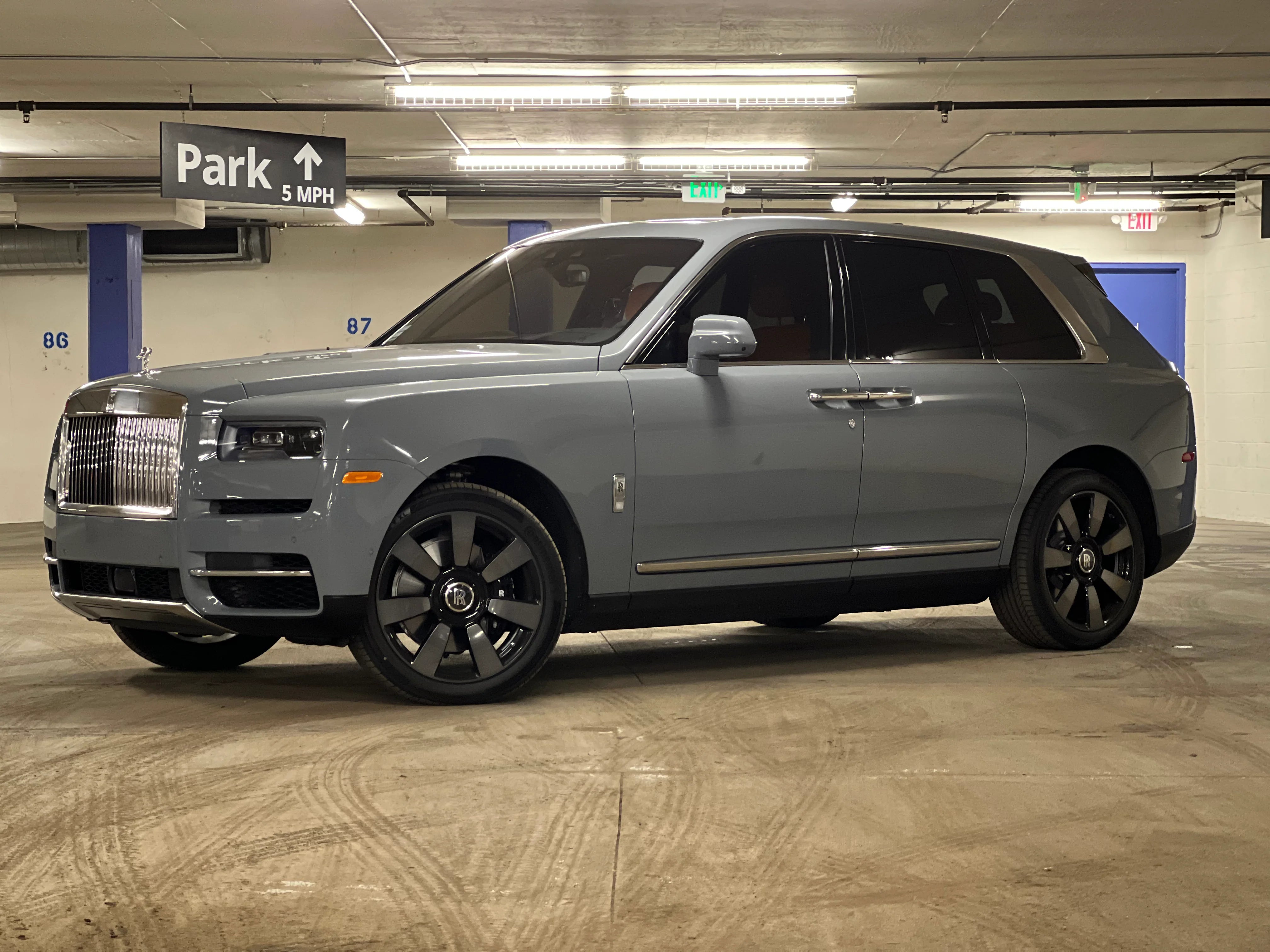 Rolls Royce Cullinan