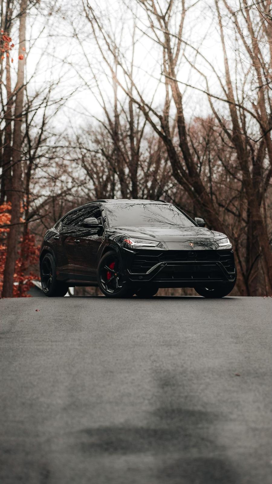 LAMBORGHINI URUS/ BLACK