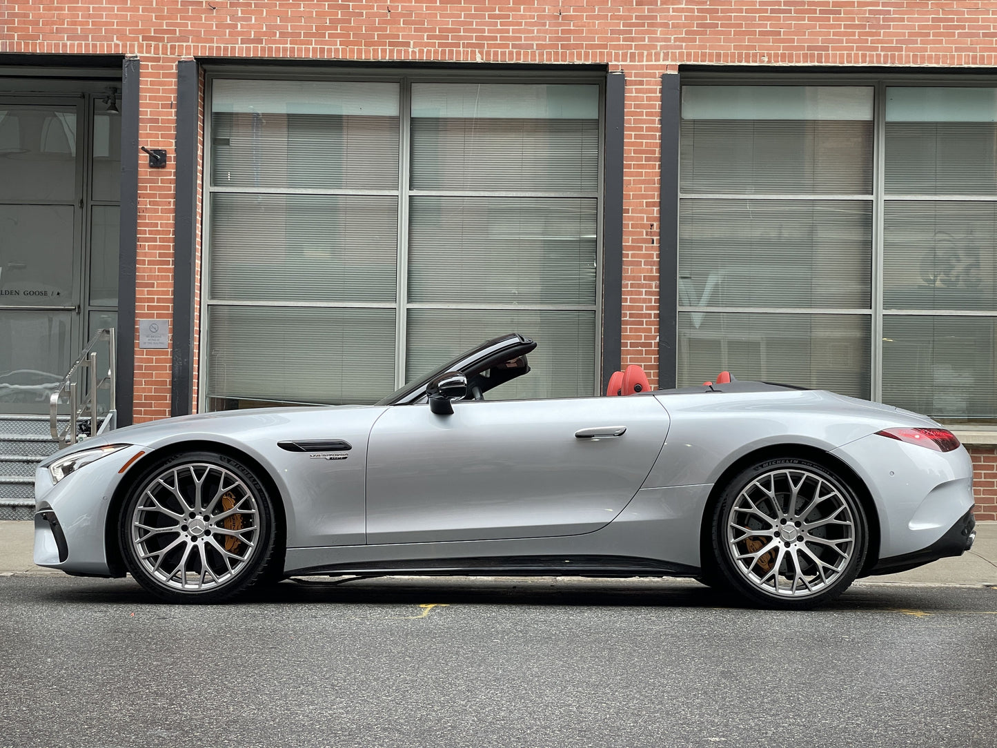 Mercedes Benz SL 63 AMG CONVERTIBLE